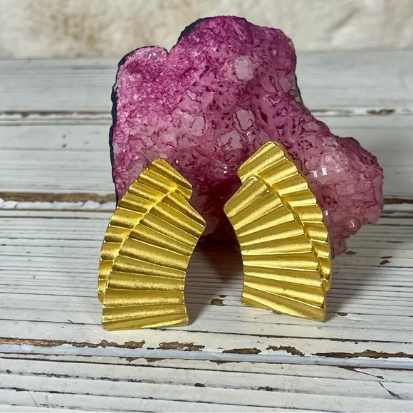 CRAFT Vintage 80’s MCM Art Deco Gold Tone Fan Signed Statement Clip On Earrings - Picture 7 of 10